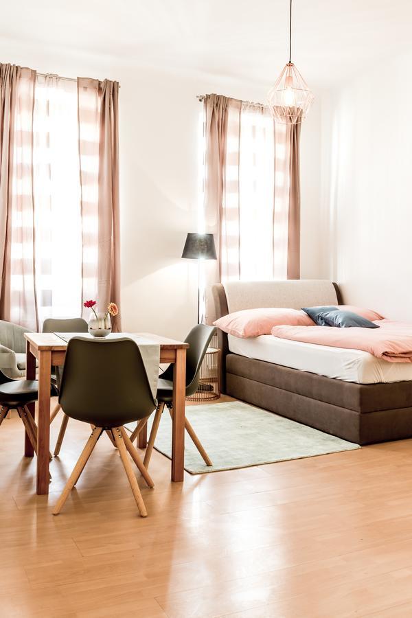 Holiday & Business Apartments 1160 ウィーン エクステリア 写真